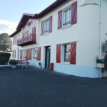 Gite Classe 4 Etoiles Mulhoa Hasparren Extérieur photo