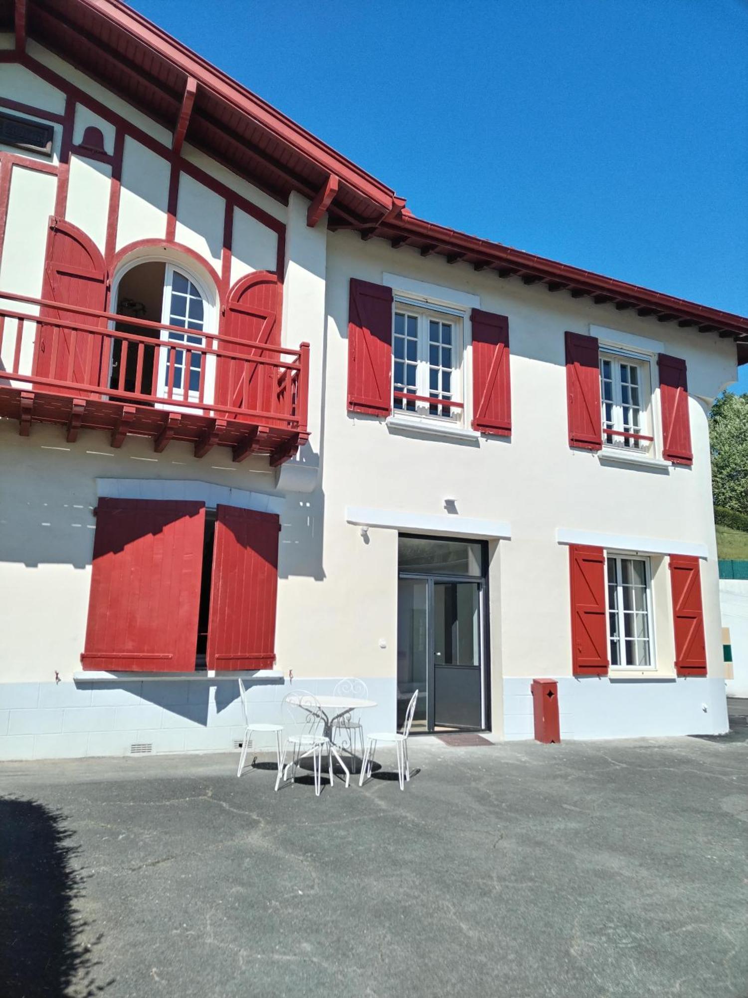 Gite Classe 4 Etoiles Mulhoa Hasparren Extérieur photo